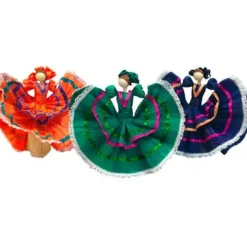 Extra Large Folklorico Dancer